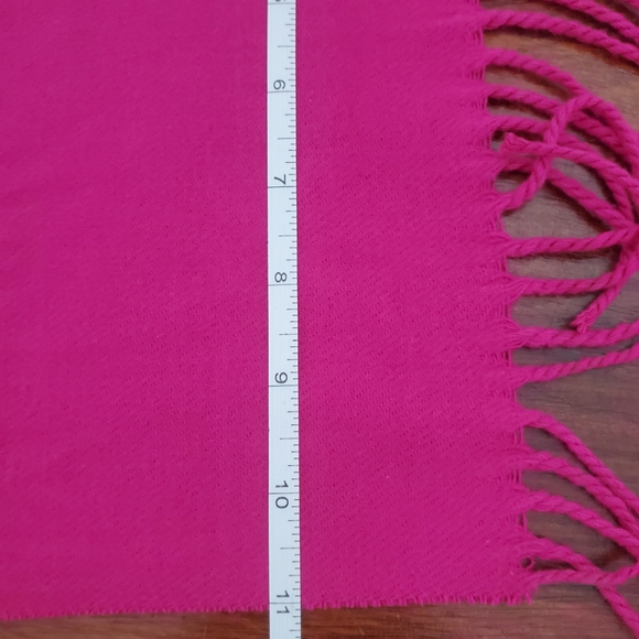 100% Cashmere Hot Pink Fringe Scarf Wrap Shawl Soft Luxury - Picture 2 of 4